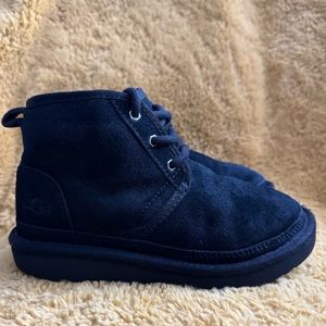 ❌SOLD❌ Ugg Australia Classic Short Boots Kids Size 1.5